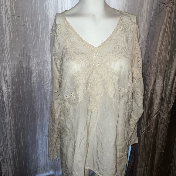 Johnny Was long sleeve top - Picture 5 of 8